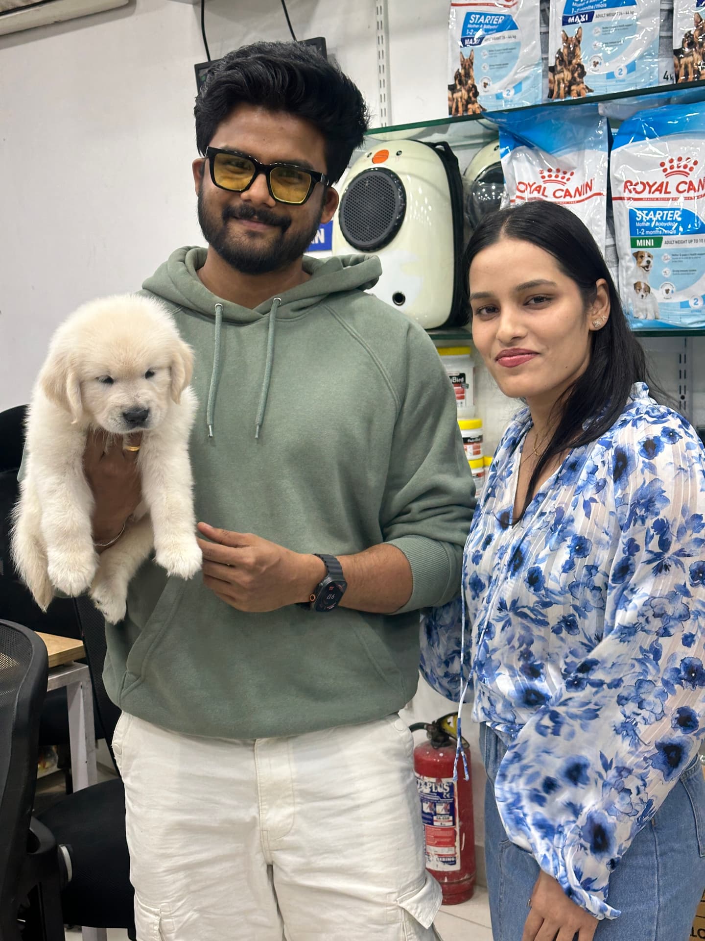 Celebrity with pet at Danny Pet Store