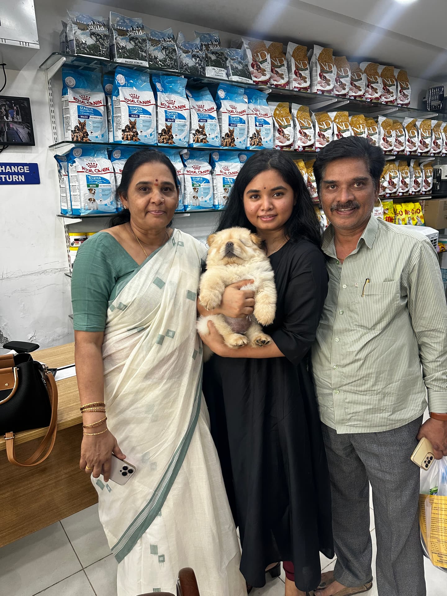 Happy Danny Pet Store family