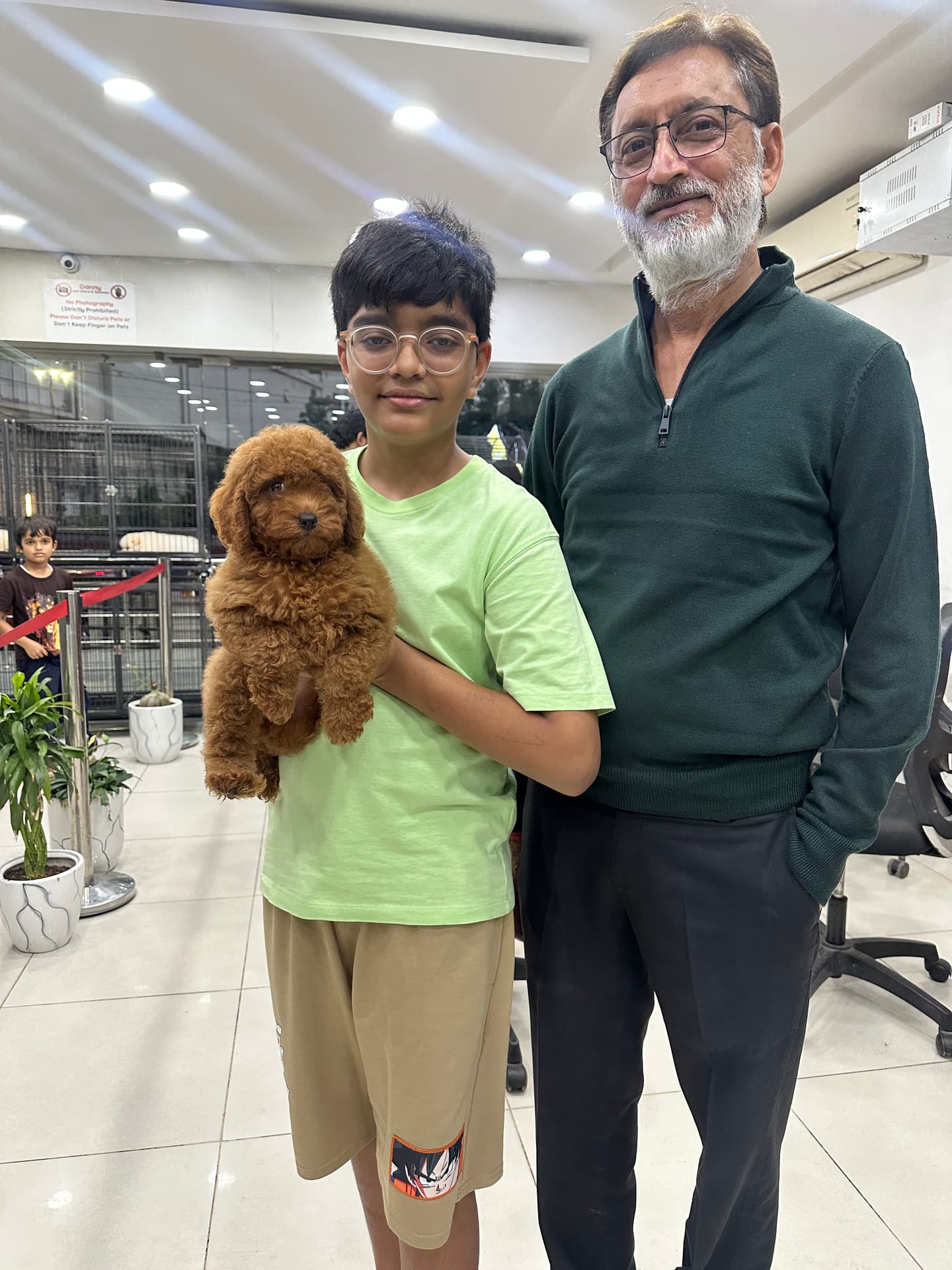 Happy Danny Pet Store family